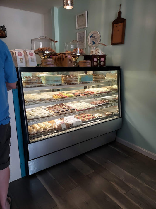 Teapot and Cake Local bakery uses sensor technology to ensure cakes stay fresh and safe to consume